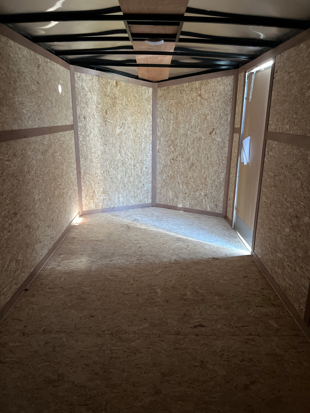 7x16 Enclosed Ramp Door Trailer