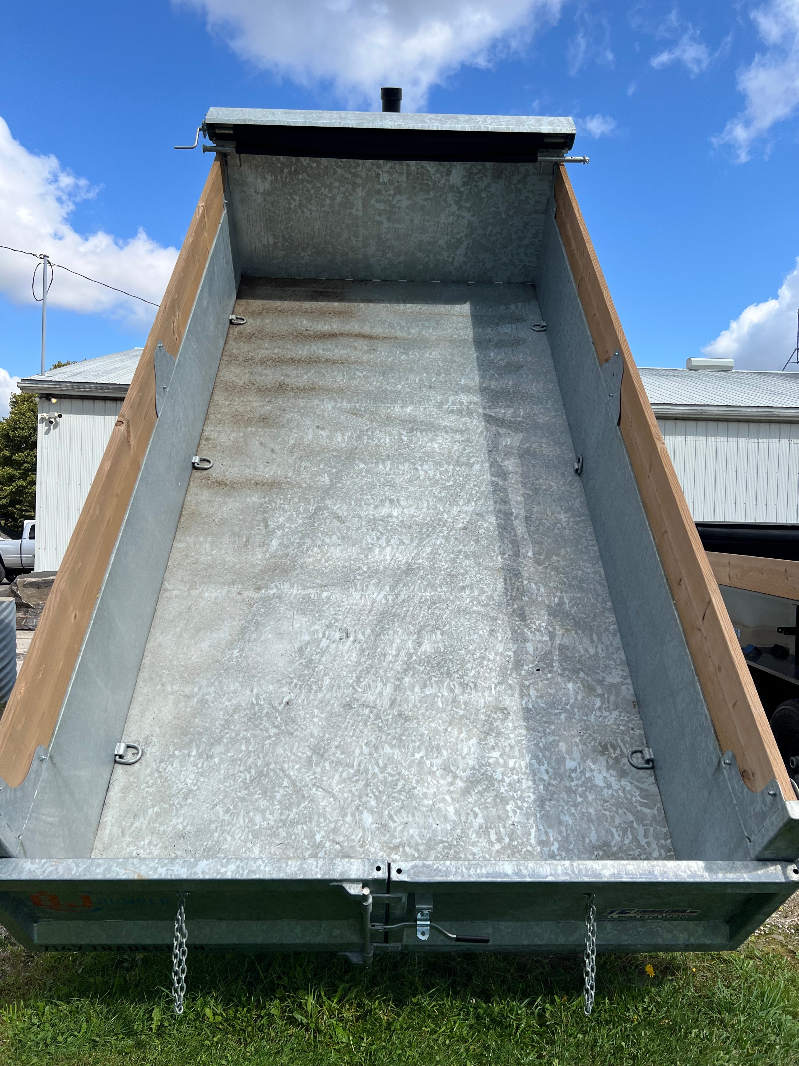 7x14 7 Ton Galvanized Dump Trailer